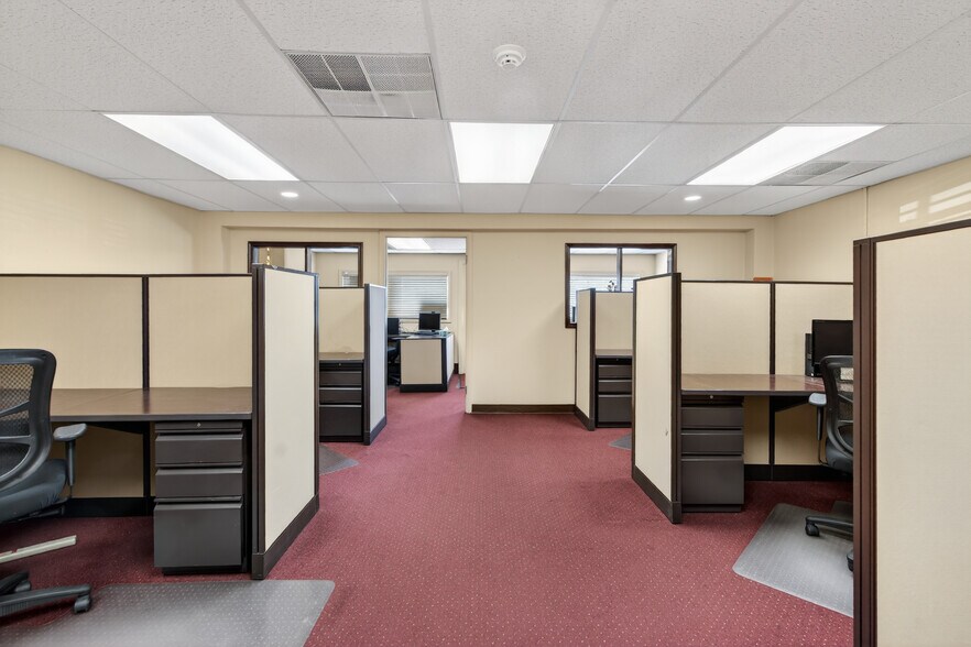 More Photos Of 1 W Main St, Marlton Office For Sale