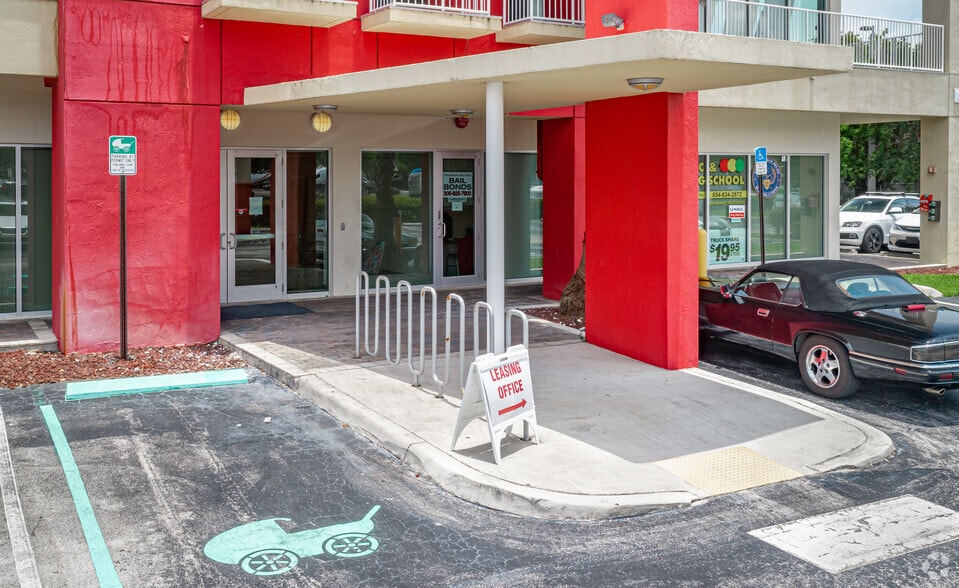 More Photos Of S NW 183 St, Hialeah Storefront Retail Office For Sale