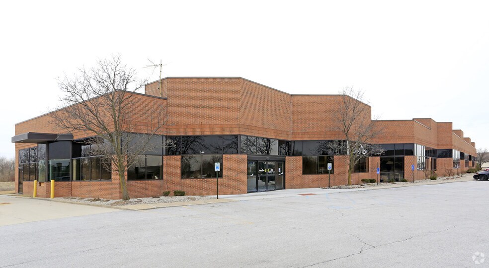 More Photos Of 251-397 W 84th Dr, Merrillville Flex For Lease