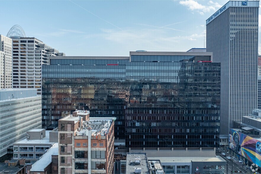 More Photos Of 580 Walnut St, Cincinnati Office For Lease