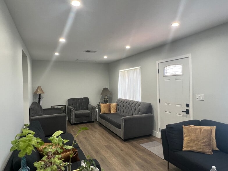 More Photos Of 790 E Orange Grove Blvd, Pasadena Apartments For Sale