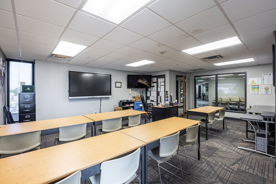 More Photos Of 600 S Geneva Rd, Orem Schools For Sale