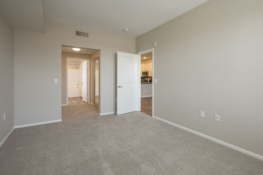 More Photos Of 700 S Myrtle Ave, Monrovia Apartments For Lease