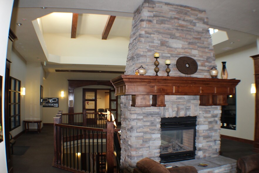 More Photos Of 2620 Commercial Way, Rock Springs Medical For Lease