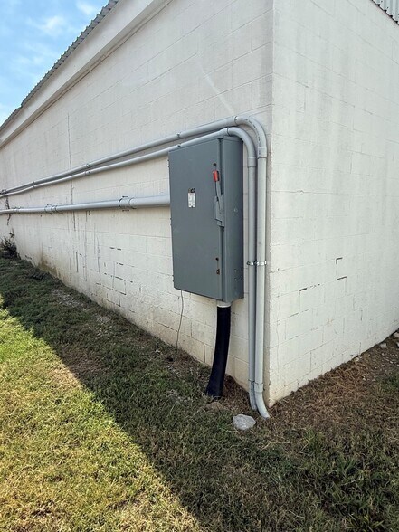 More Photos Of 1144 Buckstitch Rd, Sulphur Industrial For Sale