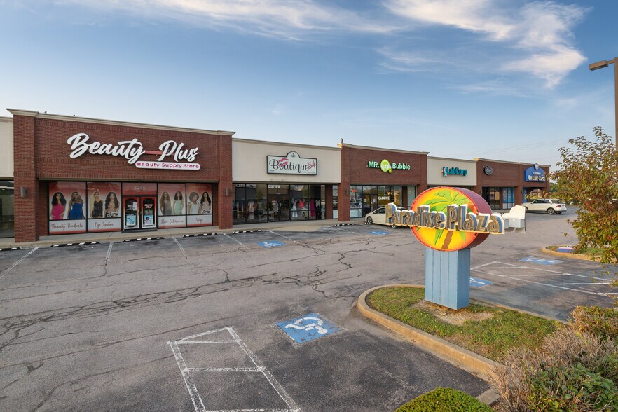 More Photos Of 3245 Mount Moriah Ave, Owensboro Storefront For Sale