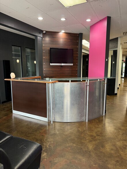 More Photos Of 349 Us Highway 9, Englishtown Storefront For Lease