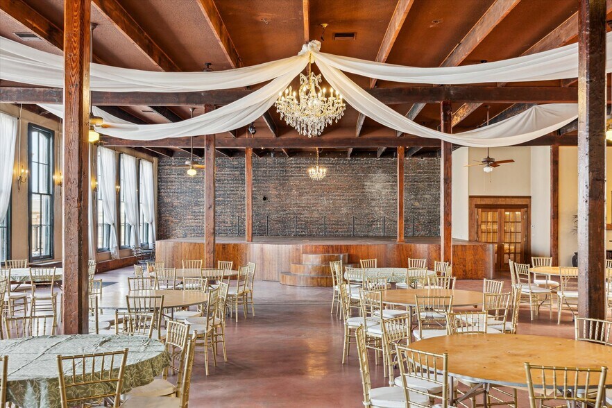 More Photos Of 210 Moody Ave, Galveston Storefront Retail Office For Sale