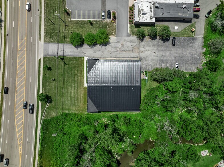 More Photos Of 3310 Southwestern Blvd, Orchard Park Freestanding For Lease