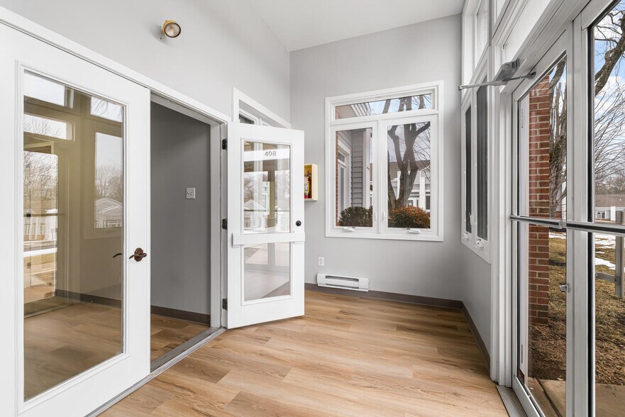 More Photos Of 408 Executive Dr, Langhorne Office For Sale