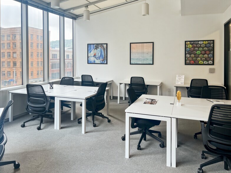 More Photos Of 301 Grant St, Pittsburgh Coworking Space