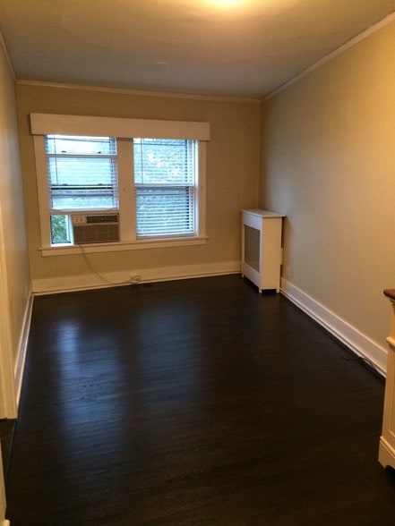 More Photos Of 532-534 Crescent Blvd, Glen Ellyn Storefront Retail Office For Sale