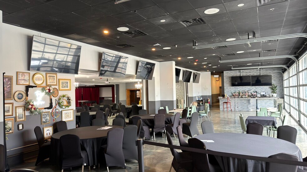 More Photos Of 106 N Main St, Glenwood Restaurant For Sale