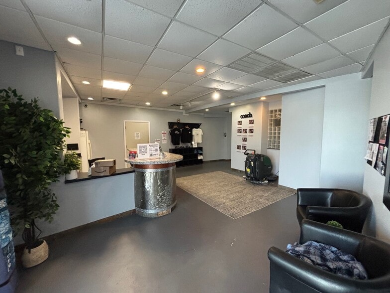 More Photos Of 14653 Us-17 Hwy N, Hampstead Health Club For Lease