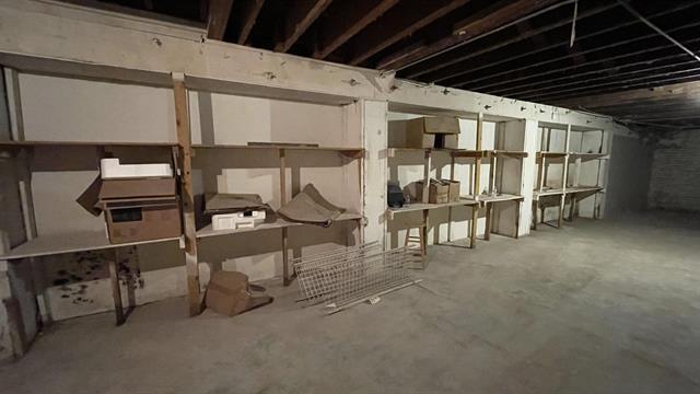 More Photos Of 1215 Farragut St, Laredo Storefront For Lease