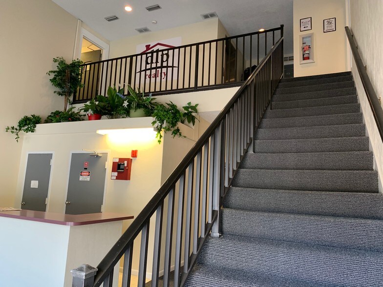 More Photos Of 1501 Ridgewood Ave, Daytona Beach Office For Lease