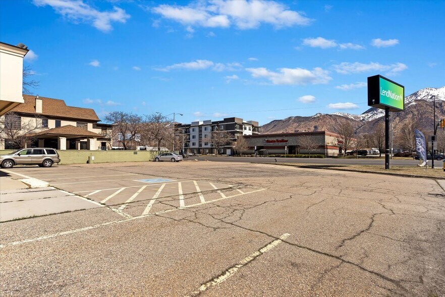 More Photos Of 3087 Washington Blvd, Ogden Freestanding For Sale