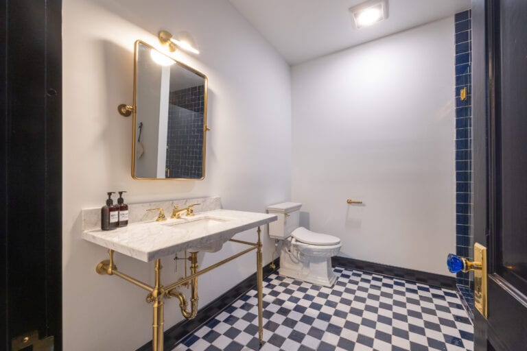 More Photos Of 235 E Main St, Dayton Hotel For Sale