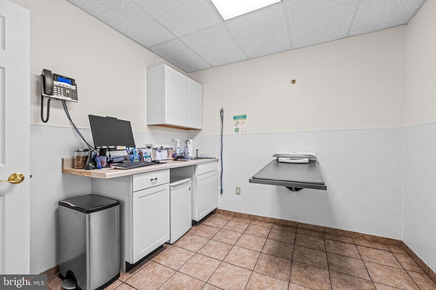 More Photos Of 405 W Wayne Ave, Wayne Office Residential For Sale
