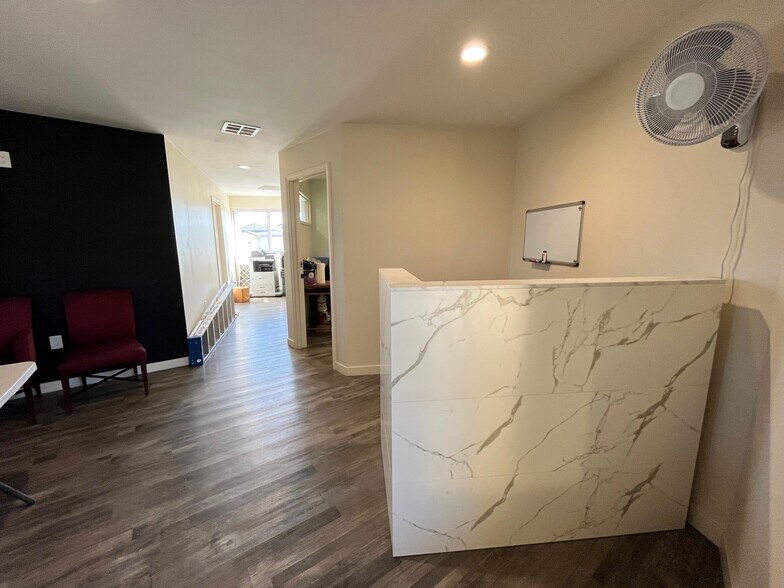 More Photos Of 23601 Avalon Blvd, Carson Storefront Retail Office For Lease