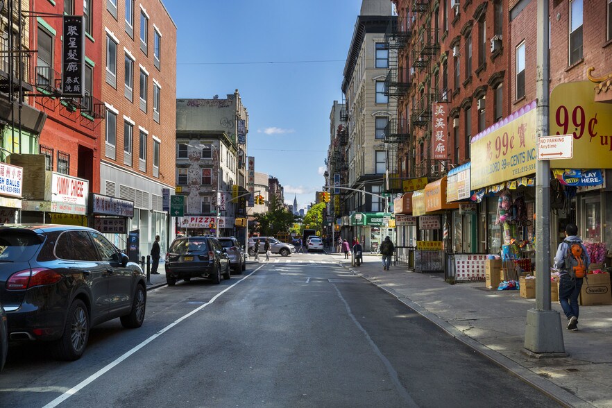 More Photos Of 5 Eldridge St, New York Apartments For Lease