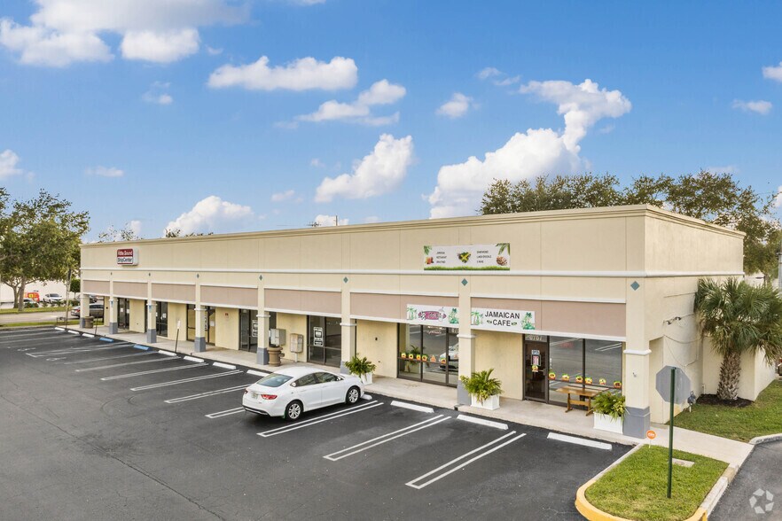 More Photos Of 8767-8961 SE Bridge Rd, Hobe Sound Unknown For Lease