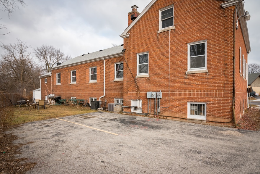 More Photos Of 4121 N Wilson Dr, Milwaukee Lodge Meeting Hall For Lease