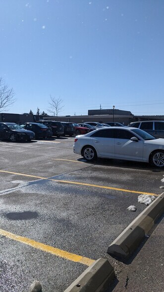 More Photos Of 1106-1112 Dearness Dr, London Light Distribution For Lease