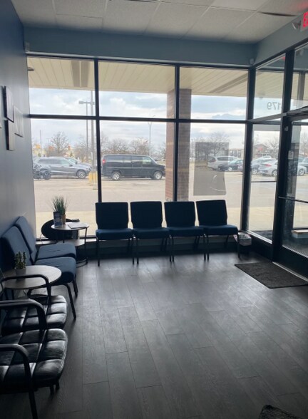 More Photos Of 4131-4197 Baldwin Rd, Auburn Hills Storefront For Lease