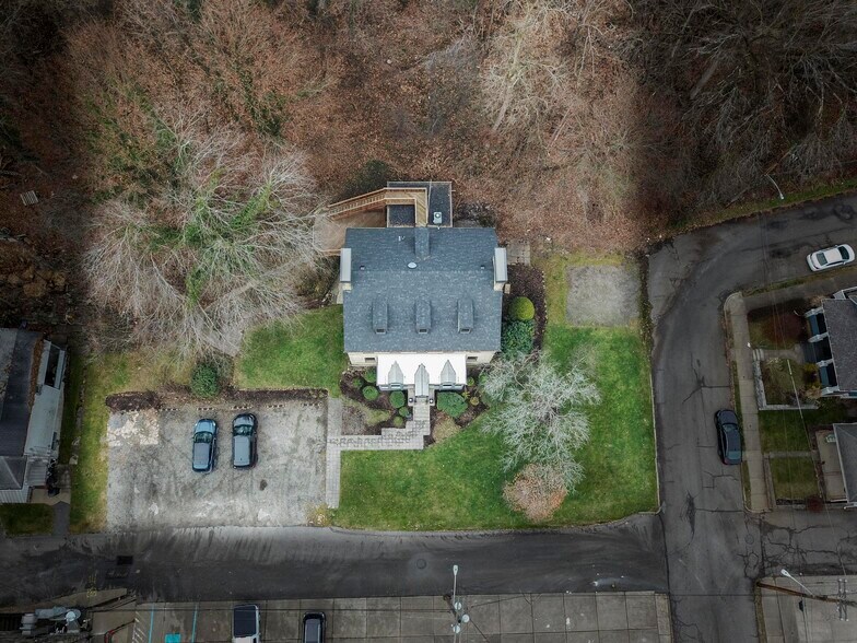 602 Poplar Way  