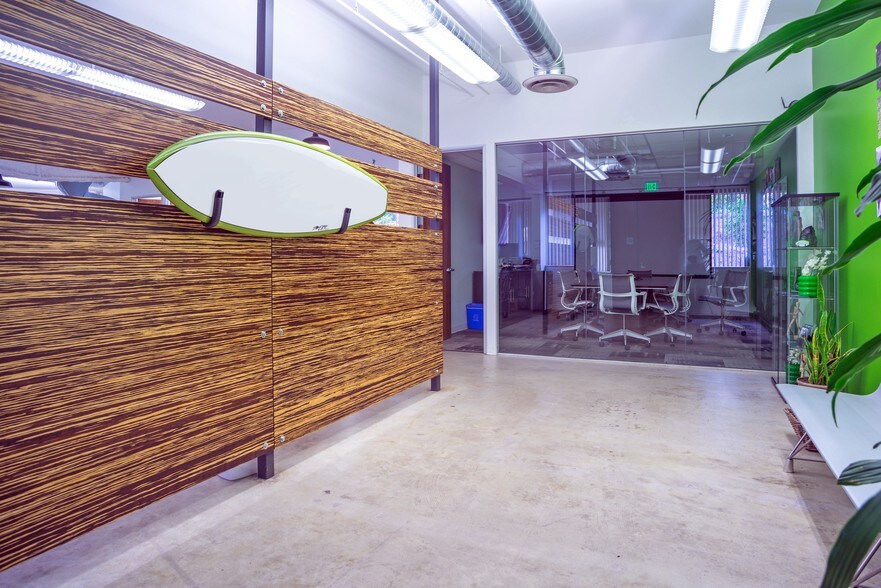 More Photos Of 12520 High Bluff Dr, San Diego Unknown For Lease