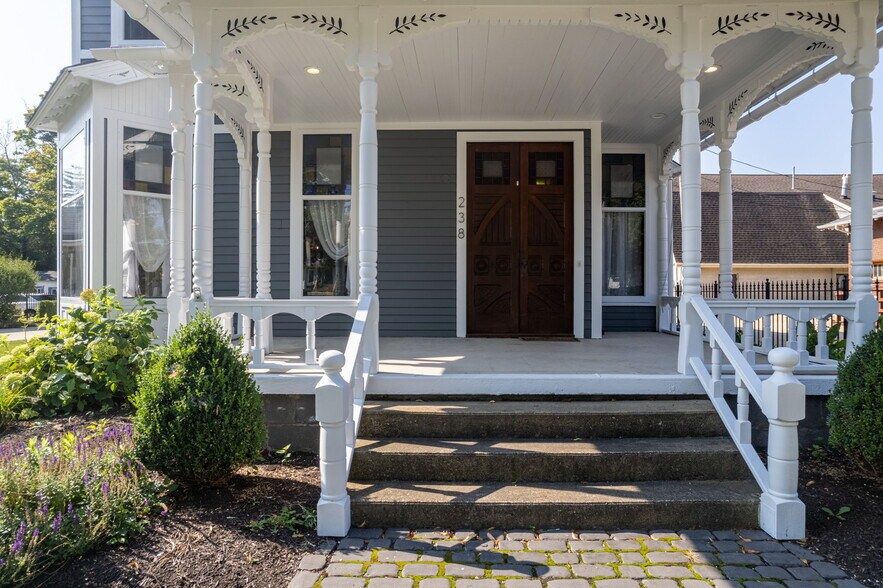 More Photos Of 236-238 West Liberty st, Medina Office For Sale