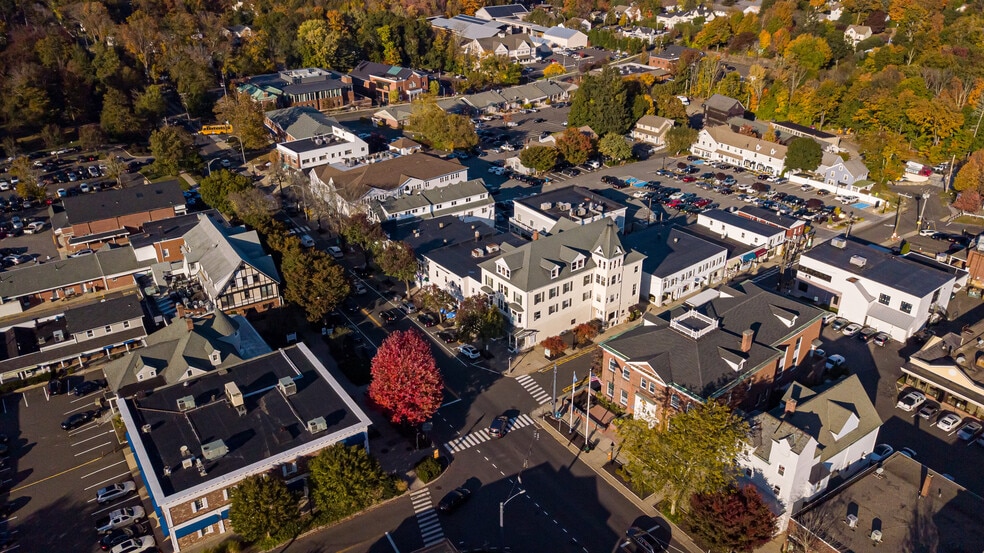 More Photos Of 404-424 Main St, Ridgefield Unknown For Lease