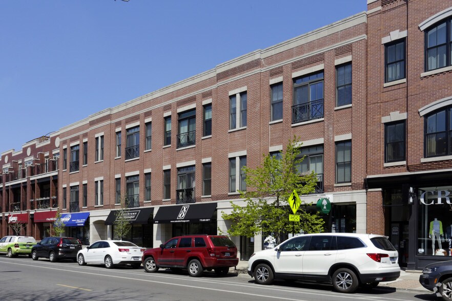 More Photos Of 2142-2144 W Roscoe St, Chicago Storefront Retail Residential For Lease