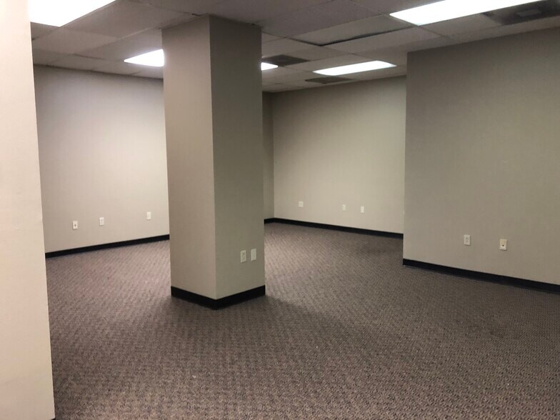 More Photos Of 3029 S Sherwood Forest Blvd, Baton Rouge Loft Creative Space For Lease