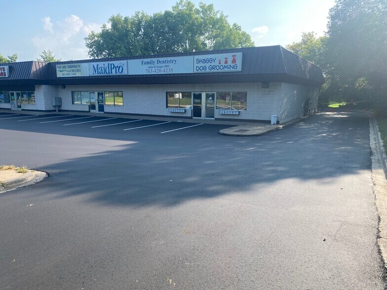 Primary Photo Of 7498 E Fish Lake Rd, Maple Grove General Retail For Sale