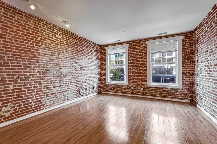 More Photos Of 1825 7th St NW, Washington Apartments For Lease