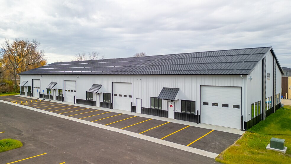 More Photos Of 332 Service NE ct, Rochester Warehouse For Lease