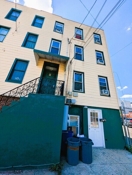 Primary Photo Of 173 Brunswick St, Jersey City Apartments For Sale