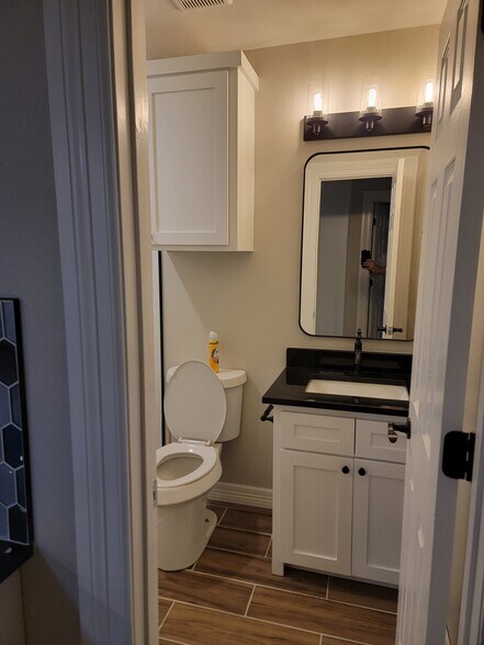 More Photos Of 8205 N La Homa Rd, Mission Apartments For Sale