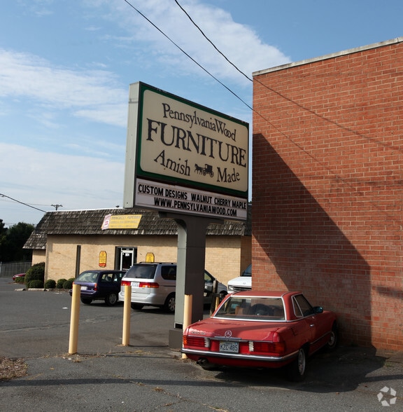 More Photos Of 8616-8620 Monroe Rd, Charlotte Warehouse For Lease