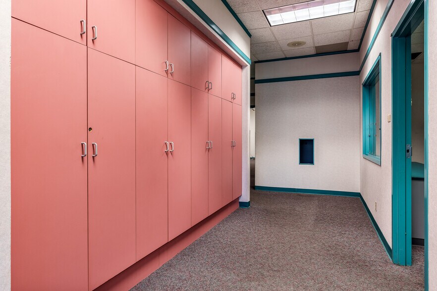 More Photos Of 6212 Material Ave, Loves Park Warehouse For Sale