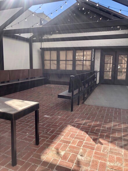 More Photos Of 1335 Pacific Ave, Santa Cruz Restaurant For Lease