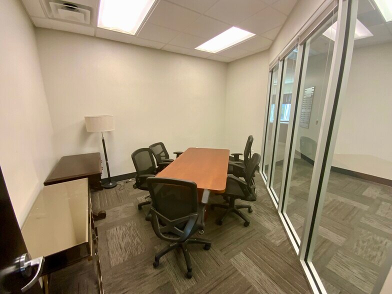 More Photos Of 2972 W Maple Loop Dr, Lehi Office For Lease