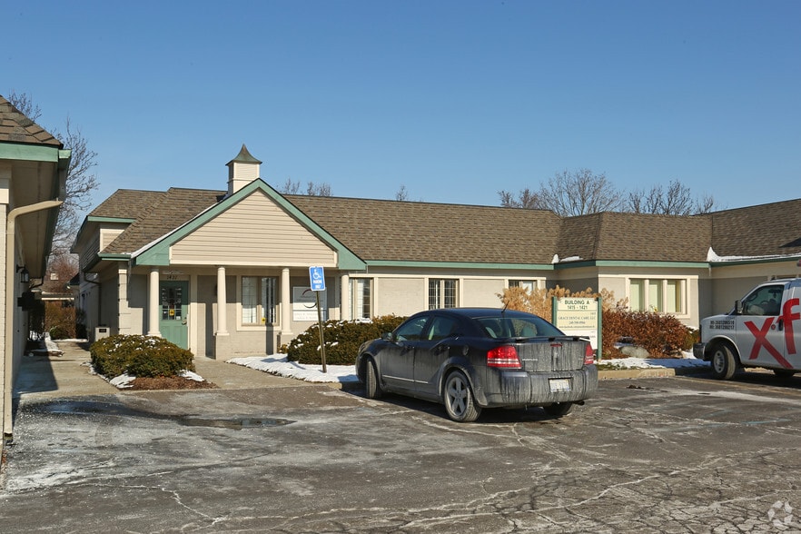 Primary Photo Of 1415-1421 E 12 Mile Rd, Madison Heights Unknown For Lease