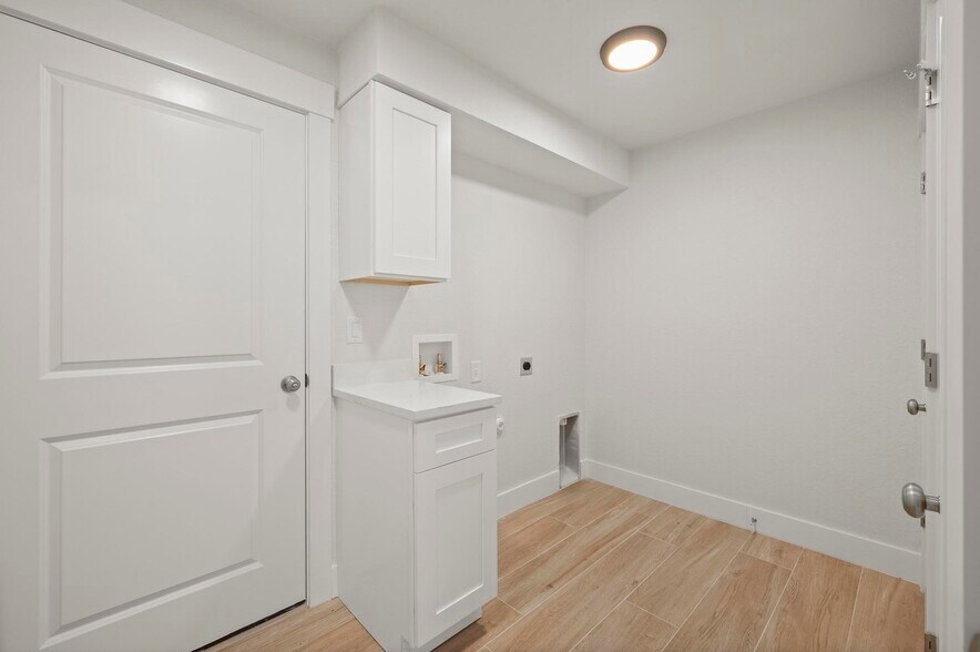 More Photos Of 26136 Northern Cross Rd, Punta Gorda Apartments For Sale