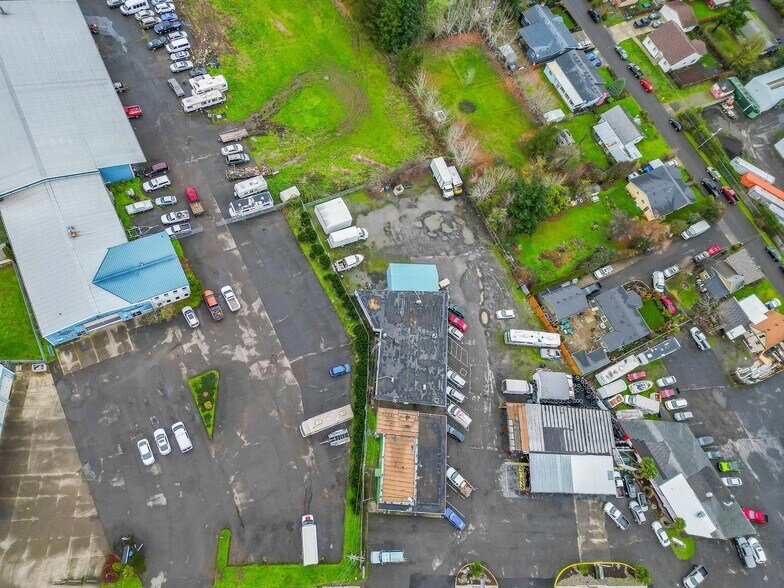 More Photos Of 555 N Pacific Hwy, Woodburn Auto Repair For Sale
