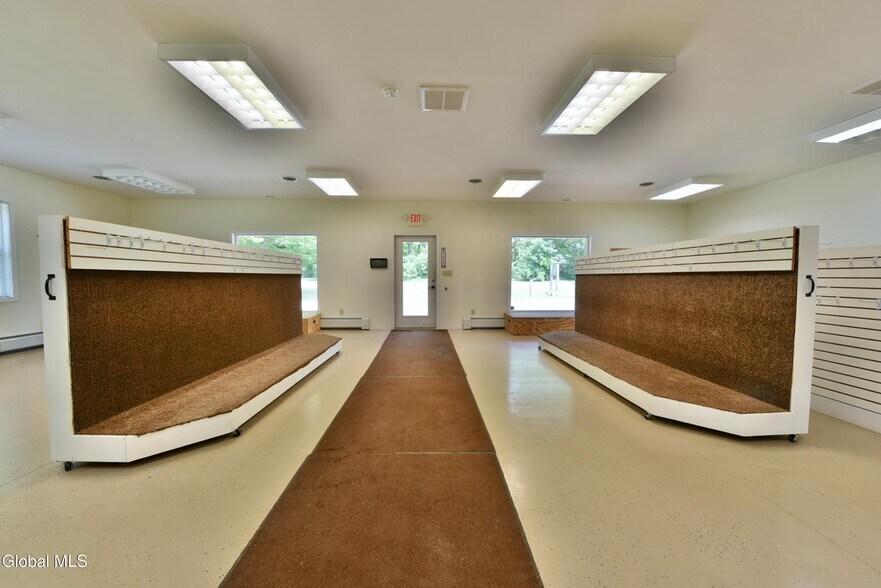 More Photos Of 410 Ridge Rd, Broadalbin Freestanding For Sale