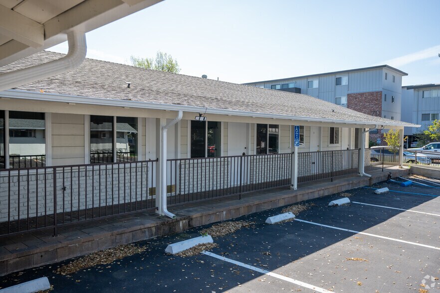 More Photos Of 51 Renato Ct, Redwood City Unknown For Lease
