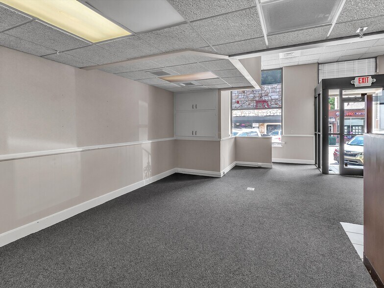 More Photos Of 624 W Main St, Sylva Bank For Sale